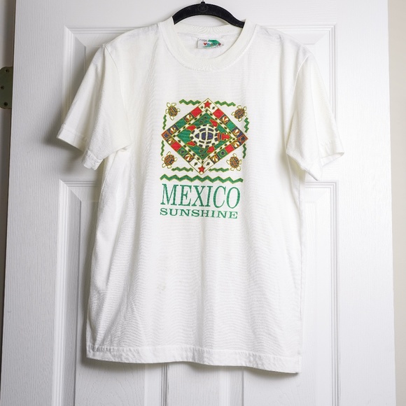 Vintage Travel T-Shirt Mexico Cream Green Red Turtle Graphic - Picture 1 of 5